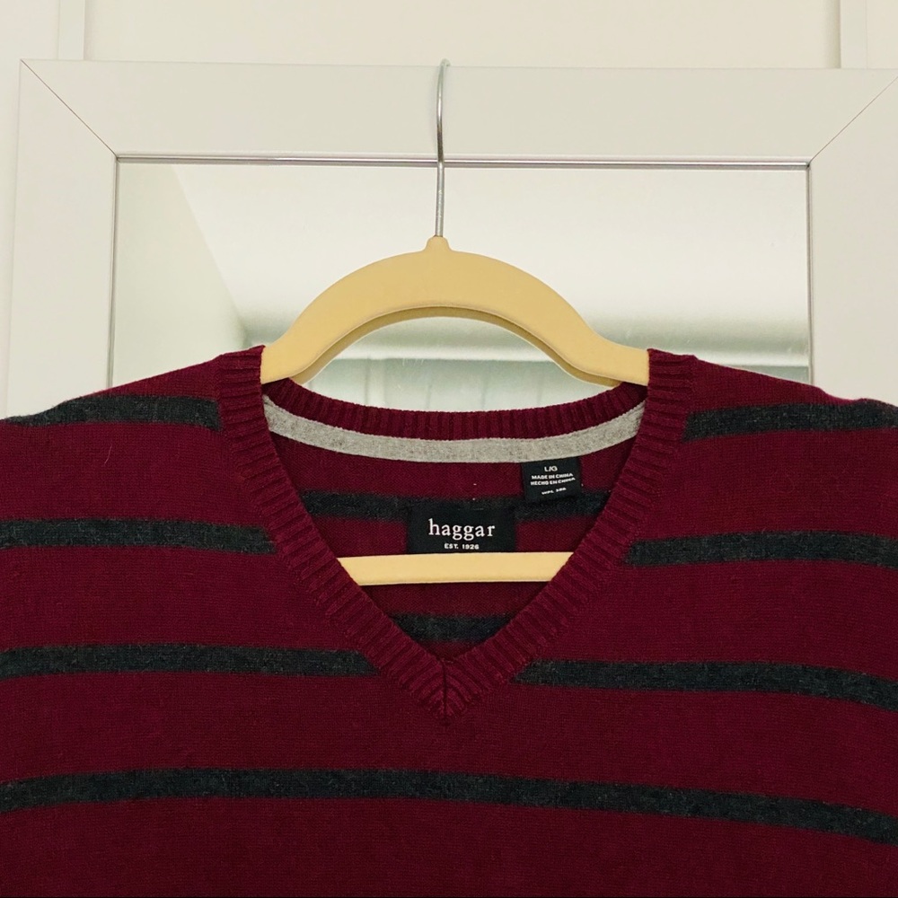NWOT Men’s V-Neck Striped Red Haggar Sweater
